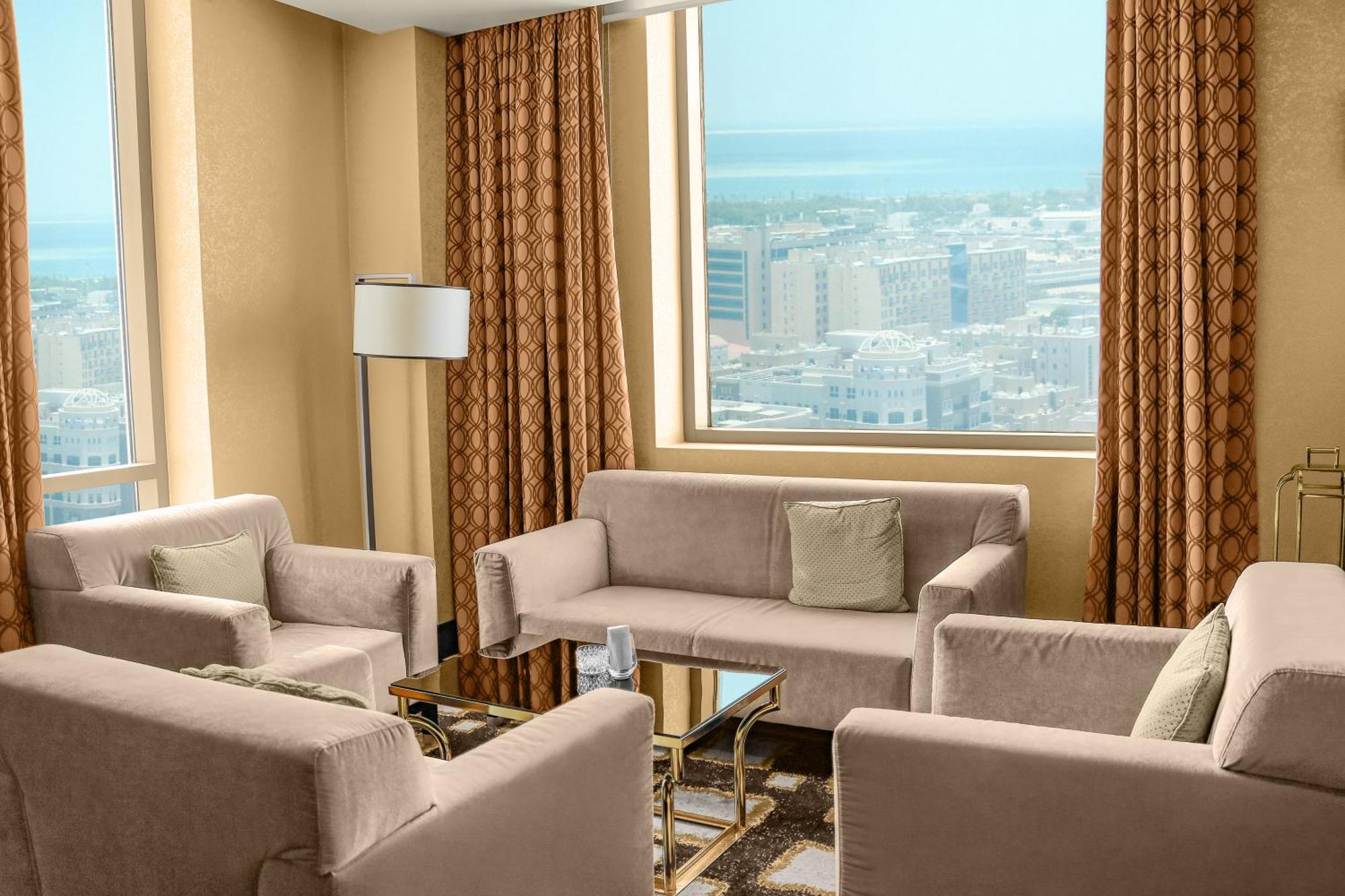 Hotel Millennium Plaza 5*