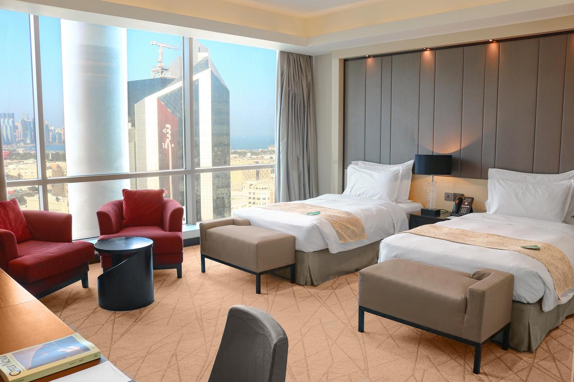 Hotel Millennium Plaza 5*