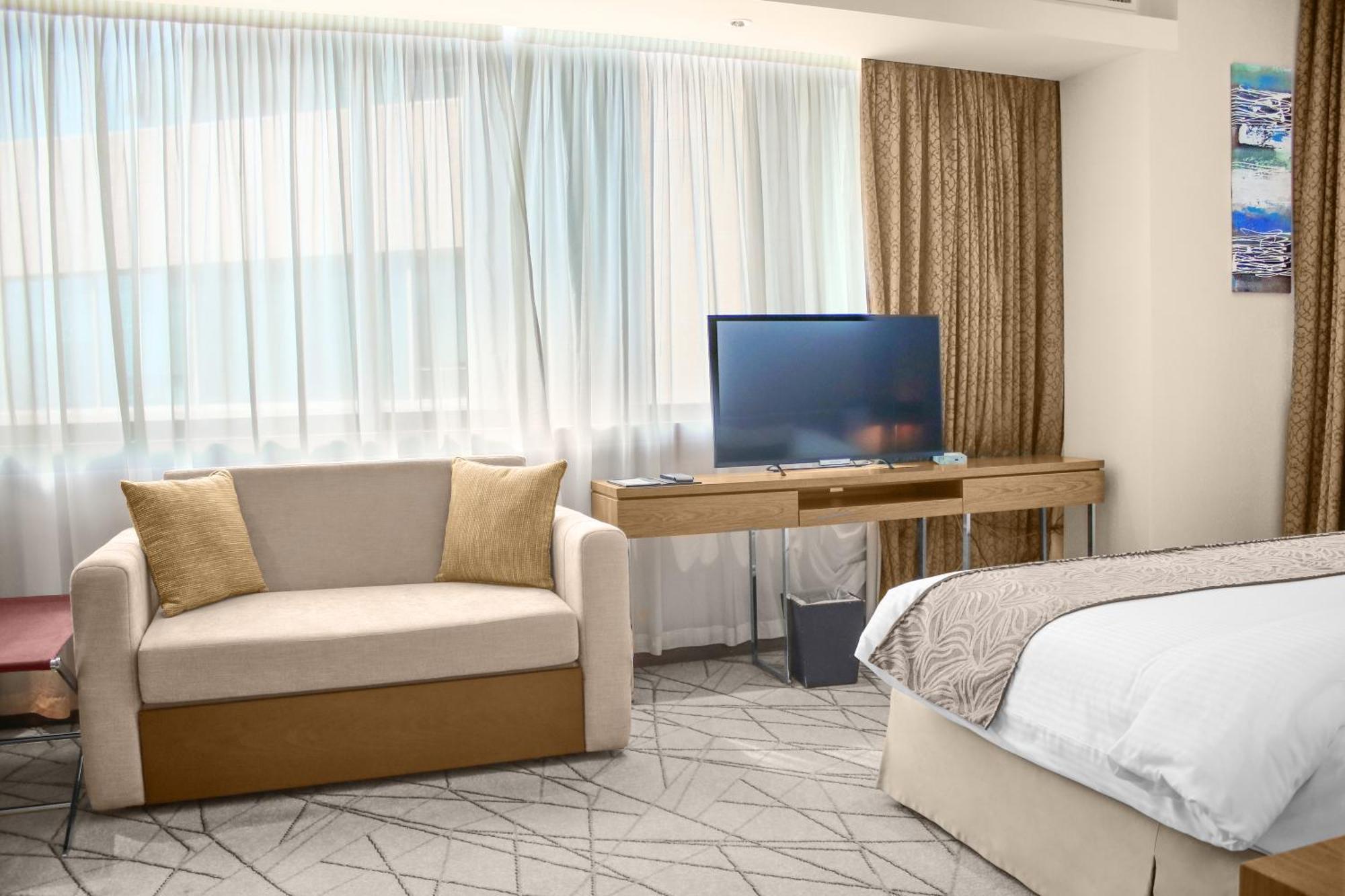 Готель Millennium Plaza 5*
